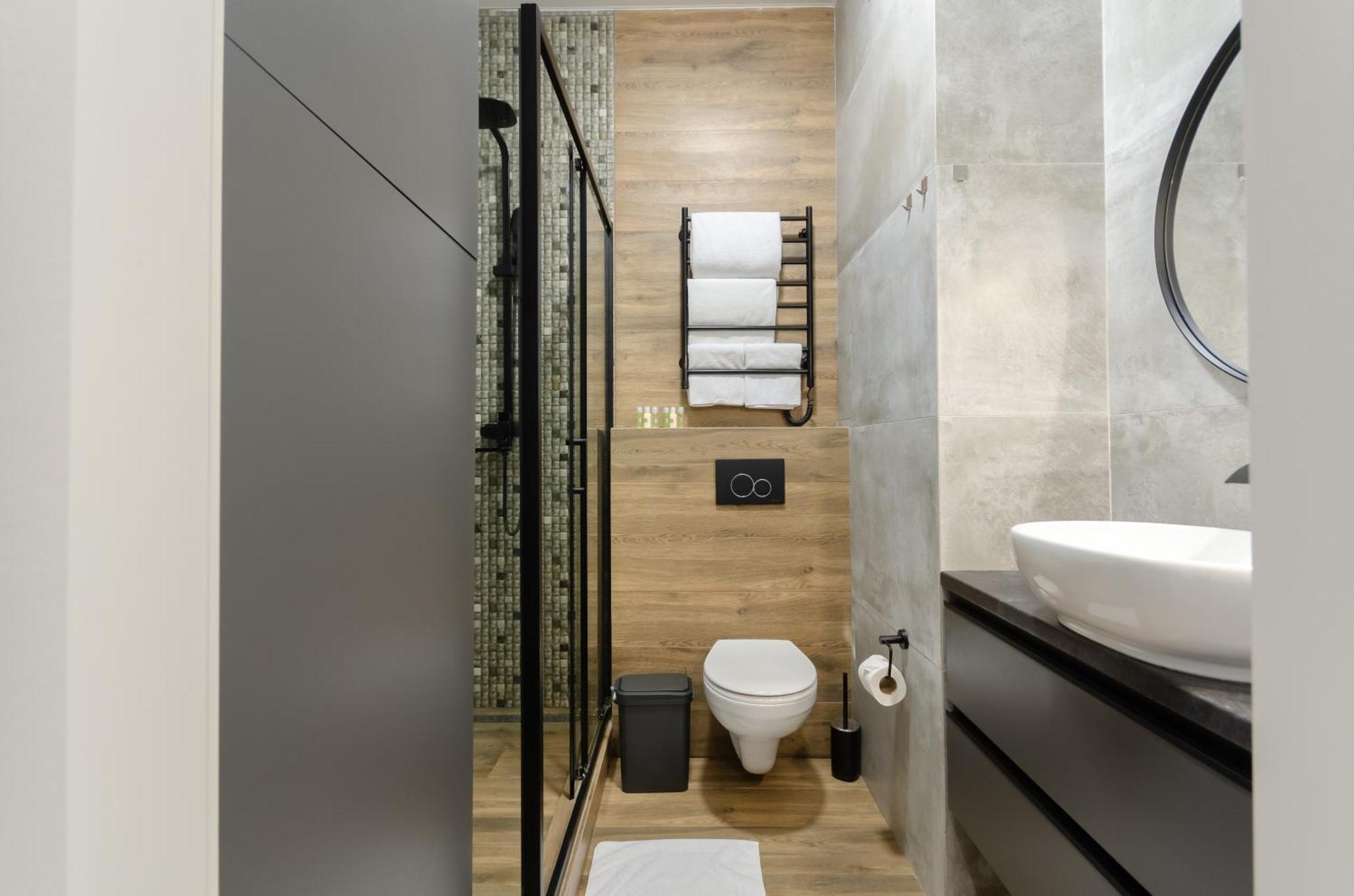 Petrovdom 12-131B Apartments In Rc "Yaroslaviv Grad"Bulvarno Kudriavska 17B Kiev Dış mekan fotoğraf